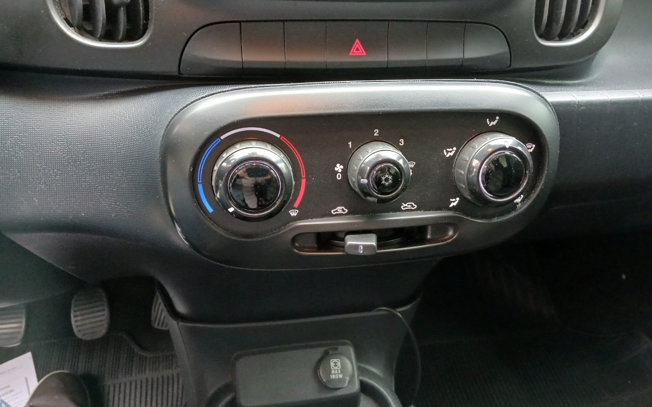 imagem-https://www.socarrao.com.br/sc-vehicle-images-prod/4424034/1792691153299-MTc5MjY5MDk0MzI4MDQxNDY3Njg0MzY3NzU2NDcwMjUuanBn.jpg