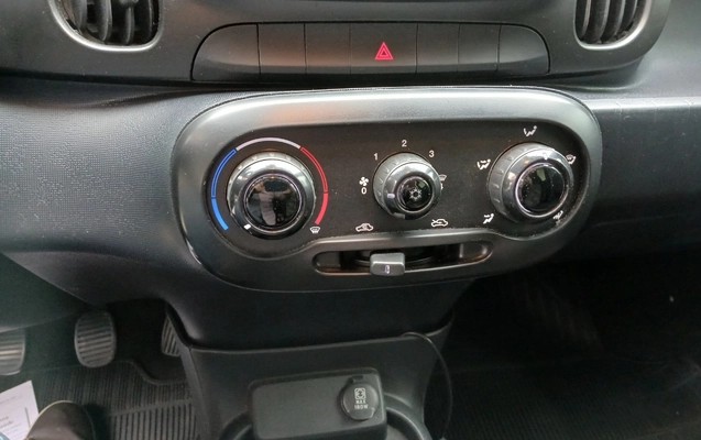 imagem-https://www.socarrao.com.br/sc-vehicle-images-prod/4424034/1792691153299-MTc5MjY5MDk0MzI4MDQxNDY3Njg0MzY3NzU2NDcwMjUuanBn.jpg