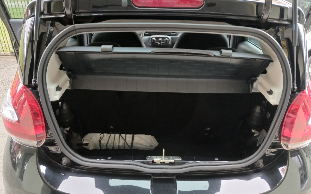 imagem-https://www.socarrao.com.br/sc-vehicle-images-prod/4424034/1792691154367-MTc5MjY5MTA3NzQ4MjkwNzM4NzIxNjg2NjMwMTM3OTkuanBn.jpg