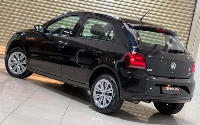 imagem-https://www.socarrao.com.br/sc-vehicle-images-prod/4424036/1792691184216-kymZXy3UMopbQK6nvXan3GaS1gxw90fX.jpg