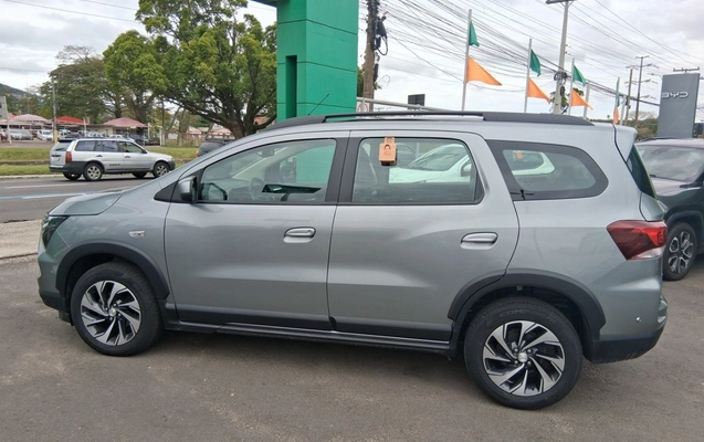 imagem-https://www.socarrao.com.br/sc-vehicle-images-prod/4424085/1792691518188-1_025141.jpg