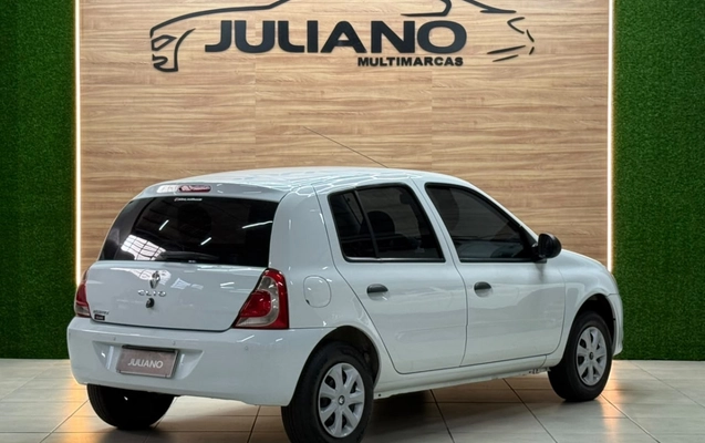 imagem-https://www.socarrao.com.br/sc-vehicle-images-prod/4424093/1792691550003-ca6Ka8xBoCn07tmv7p3gkVnhqRYKEigl.jpg