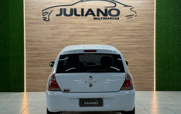 imagem-https://www.socarrao.com.br/sc-vehicle-images-prod/4424093/1792691550013-622UQXQApy4hKGPRgIhwF8vg0PF7Pqtj.jpg