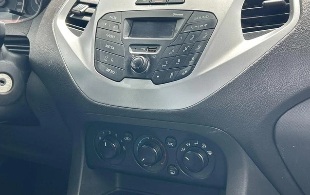 imagem-https://www.socarrao.com.br/sc-vehicle-images-prod/4424099/1792691577278-8583165_4_B_de0adefc9d.jpeg