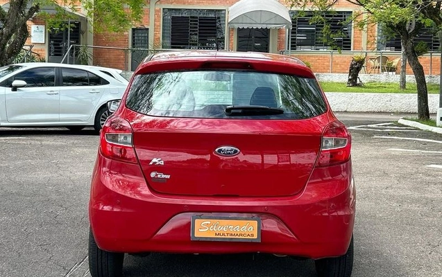 imagem-https://www.socarrao.com.br/sc-vehicle-images-prod/4424099/1792691577294-8583165_13_B_aa743ccee6.jpeg