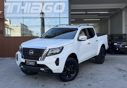 Nissan Frontier 2025 Branco — foto 1 de 3