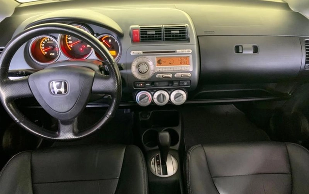 imagem-https://www.socarrao.com.br/sc-vehicle-images-prod/4424101/1792778205086-8136143_6_B_a6fd96c745.jpeg