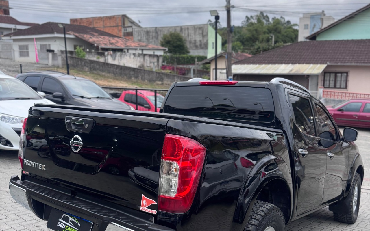 imagem-https://www.socarrao.com.br/sc-vehicle-images-prod/4424127/1792691798766-SU1HLTIwMjYxMDIxLVdBMDIzMC5qcGc.jpg
