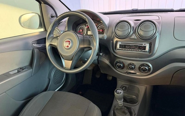 imagem-https://www.socarrao.com.br/sc-vehicle-images-prod/4424170/1792692252139-8595509_14_B_97046428f8.jpeg