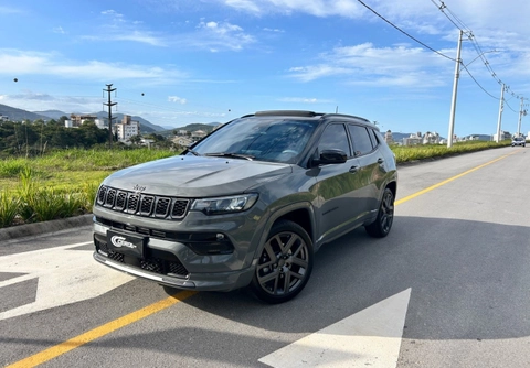 Jeep Compass 2025 Cinza — foto 1 de 3