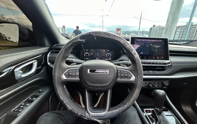 imagem-https://www.socarrao.com.br/sc-vehicle-images-prod/4424205/1792692408841-1_062330.jpg