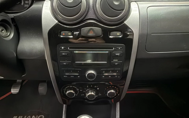 imagem-https://www.socarrao.com.br/sc-vehicle-images-prod/4424207/1792692418883-jCzQCGS9rWNhK5yr7891JKfLt2LBJNSS.jpg