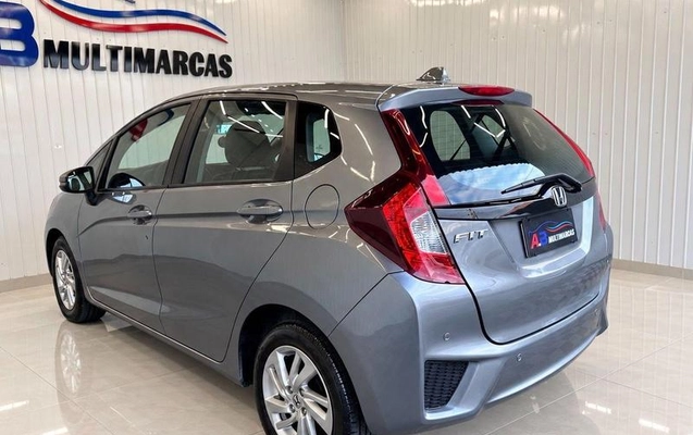 imagem-https://www.socarrao.com.br/sc-vehicle-images-prod/4424212/1792692443407-8595033_16_B_f4587ba897.jpeg