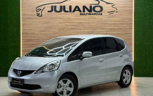 imagem-https://www.socarrao.com.br/sc-vehicle-images-prod/4424250/1792692795560-z5LtHrUYHaUI944kF05uQUXvz4jl86cE.jpg