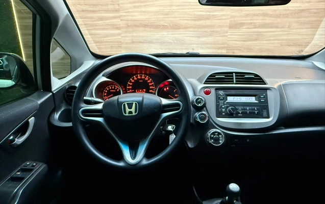 imagem-https://www.socarrao.com.br/sc-vehicle-images-prod/4424250/1792692795629-2Ehr0MQA91RQ4GEmNvuXU2KV7LWpVVV4.jpg