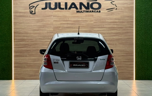 imagem-https://www.socarrao.com.br/sc-vehicle-images-prod/4424250/1792692795717-Ug2ijCnna0KdqrEY8Wn5J589bXbdzH86.jpg