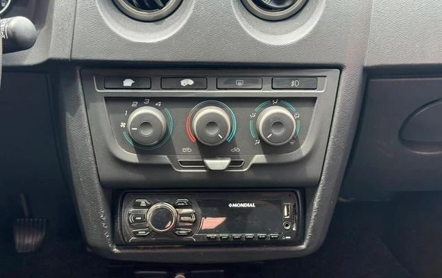 imagem-https://www.socarrao.com.br/sc-vehicle-images-prod/4424265/1792692907259-8590759_0_B_08c7a45a04.jpeg