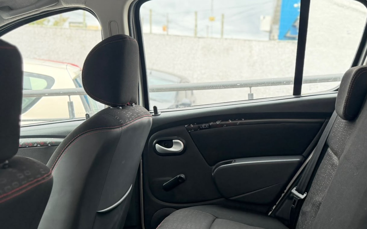 imagem-https://www.socarrao.com.br/sc-vehicle-images-prod/4424304/1792693210653-V2hhdHNBcHAgSW1hZ2UgMjAyNi0xMC0yMiBhdCAxNC40NS4xMCAoMikuanBlZw.jpeg