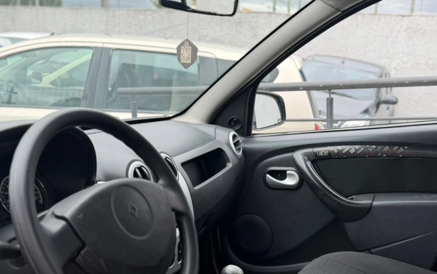 imagem-https://www.socarrao.com.br/sc-vehicle-images-prod/4424304/1792693210809-V2hhdHNBcHAgSW1hZ2UgMjAyNi0xMC0yMiBhdCAxNC40NS4xMSAoMSkuanBlZw.jpeg