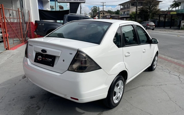 imagem-https://www.socarrao.com.br/sc-vehicle-images-prod/4424336/1792693388291-e302e059eb724091be7e1f72784c62b0_1792693300310.jpg
