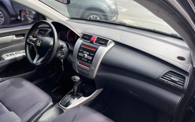 imagem-https://www.socarrao.com.br/sc-vehicle-images-prod/4424362/1792693635359-75b75070dfe1416193ea5bc93149c57b_1792693581027.jpg