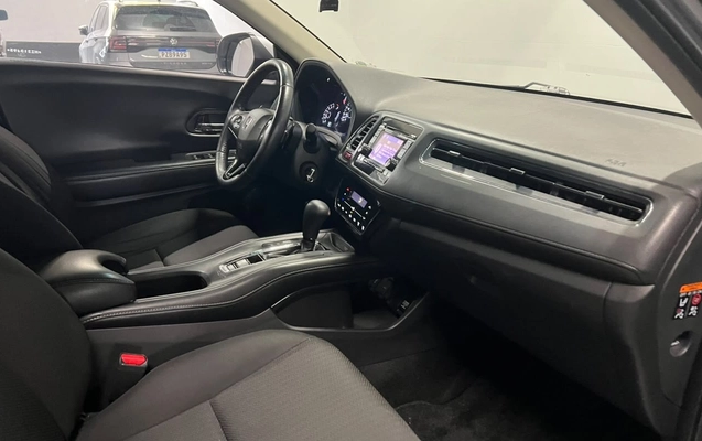 imagem-https://www.socarrao.com.br/sc-vehicle-images-prod/4424374/1792693730578-V2hhdHNBcHAgSW1hZ2UgMjAyNi0xMC0yMCBhdCAyMC4zMC41NyAoNCkuanBlZw.jpeg