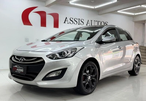 Hyundai i30 1.8 16V Aut. 5p 2015 Prata — foto 1 de 3