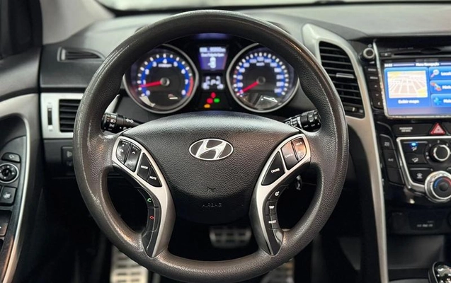 imagem-https://www.socarrao.com.br/sc-vehicle-images-prod/4424379/1792693813555-8596790_11_B_ed772db384.jpeg