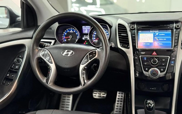 imagem-https://www.socarrao.com.br/sc-vehicle-images-prod/4424379/1792693813567-8596790_15_B_ea5f30b977.jpeg