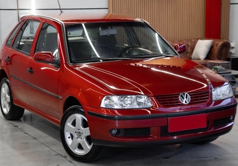 Volkswagen Gol 2001 Vermelho — foto 1 de 3