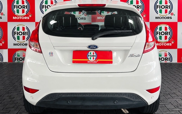 imagem-https://www.socarrao.com.br/sc-vehicle-images-prod/4424415/1792694077025-3746ab35-593d-452c-a476-1512cbbf8638.jpg