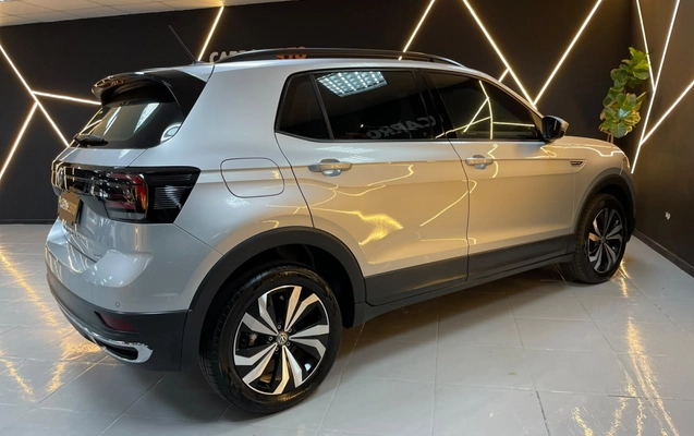 imagem-https://www.socarrao.com.br/sc-vehicle-images-prod/4424460/1792694314398-3YOrQnZ1zWzrwjYkrVcnTzzJlnDt1ynw.jpg