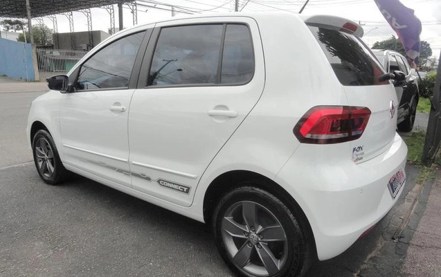 imagem-https://www.socarrao.com.br/sc-vehicle-images-prod/4424506/1792698434455-8597029_4_B_f5cd9fe08a.jpeg