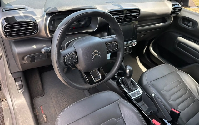 imagem-https://www.socarrao.com.br/sc-vehicle-images-prod/4424526/1792694947544-V2hhdHNBcHAgSW1hZ2UgMjAyNi0xMC0yMiBhdCAxNS40Mi4xNCAoMSkuanBlZw.jpeg