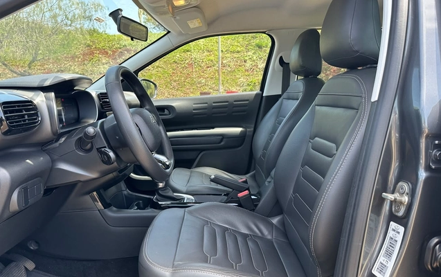 imagem-https://www.socarrao.com.br/sc-vehicle-images-prod/4424526/1792694947758-V2hhdHNBcHAgSW1hZ2UgMjAyNi0xMC0yMiBhdCAxNS40Mi4xNi5qcGVn.jpeg