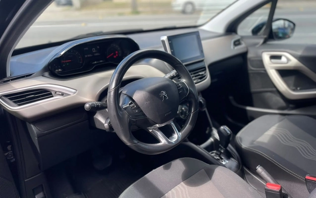 imagem-https://www.socarrao.com.br/sc-vehicle-images-prod/4424570/1792695131567-12a21a8b07fe4cafb95dd9219e8195b4_1792695053185.jpg