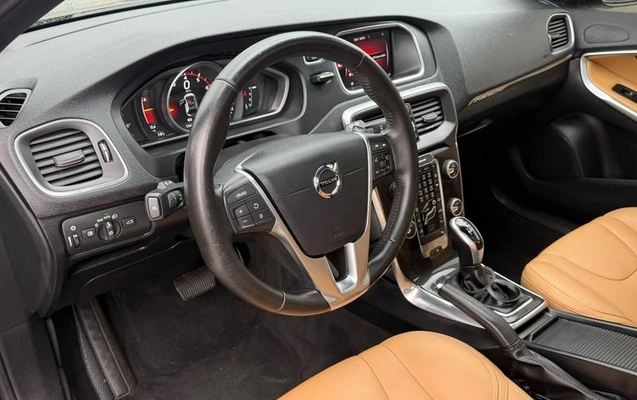 imagem-https://www.socarrao.com.br/sc-vehicle-images-prod/4424596/1792695996999-8590332_0_B_644ddaa5bb.jpeg