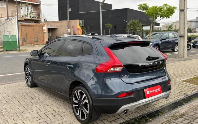 imagem-https://www.socarrao.com.br/sc-vehicle-images-prod/4424596/1792695997011-8590332_7_B_99198702e5.jpeg