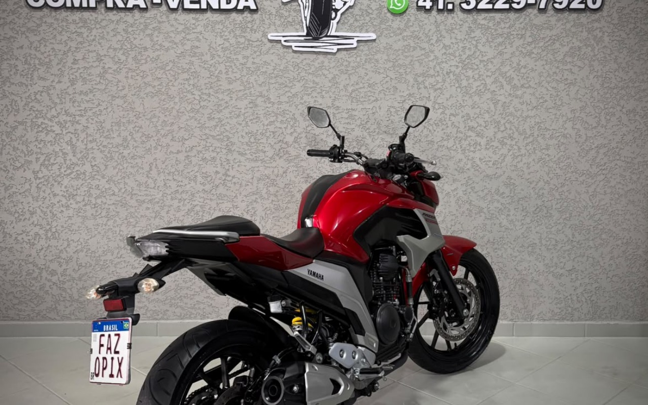 imagem-https://www.socarrao.com.br/sc-vehicle-images-prod/4424652/1792695970026-V2hhdHNBcHAgSW1hZ2UgMjAyNi0xMC0yMSBhdCAxNy4xNS4yMiAoMSkuanBlZw.jpeg