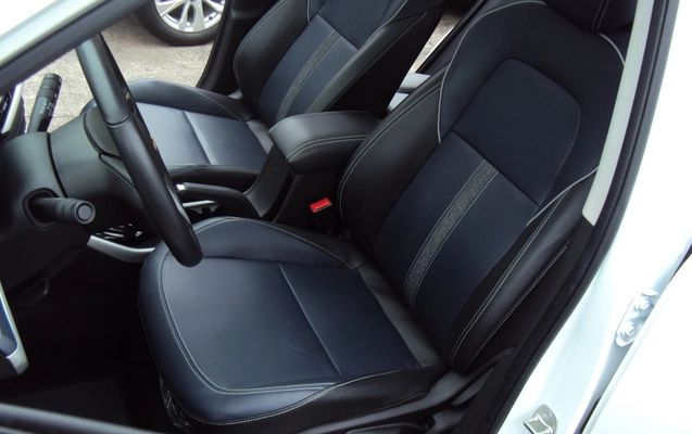 imagem-https://www.socarrao.com.br/sc-vehicle-images-prod/4424744/1792696578237-RFNDMDE4MDMuSlBH.JPG