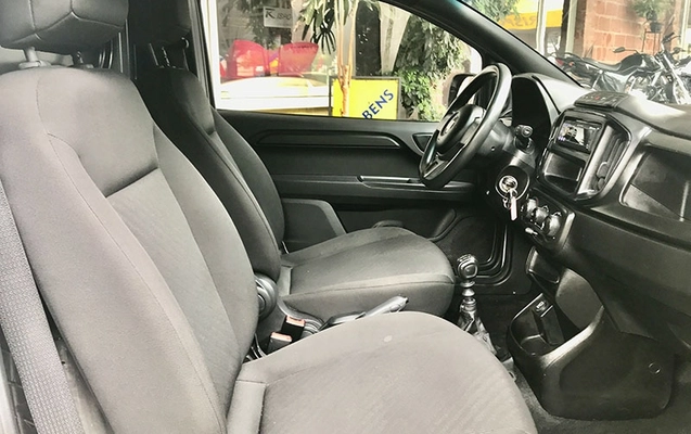 imagem-https://www.socarrao.com.br/sc-vehicle-images-prod/4424792/1792696836136-MAj46cF0ar2Aah5vNcgtVmq28MJN4t32.jpg
