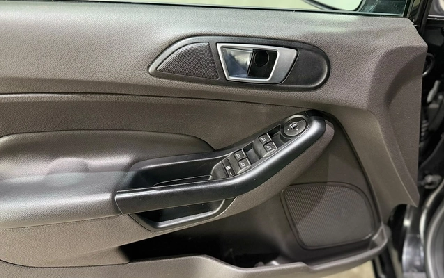 imagem-https://www.socarrao.com.br/sc-vehicle-images-prod/4424818/1792702779973-49b952ff-5d97-4b0f-9200-820c26dc782b.jpg