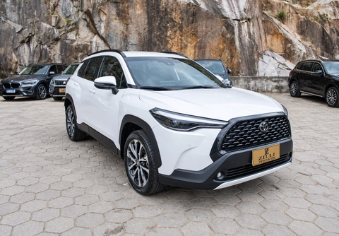 Toyota Corolla Cross 2023 Branco — foto 1 de 3