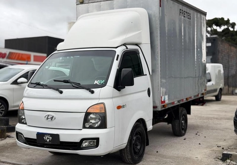 Hyundai HR 2.5 4WD Diesel 2018 Branco — foto 1 de 3
