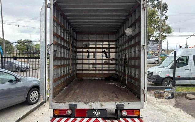 imagem-https://www.socarrao.com.br/sc-vehicle-images-prod/4424881/1792697425277-8591002_8_B_c047e96d5d.jpeg