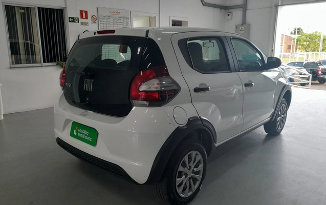 imagem-https://www.socarrao.com.br/sc-vehicle-images-prod/4424884/1792697441910-1_042454.jpg