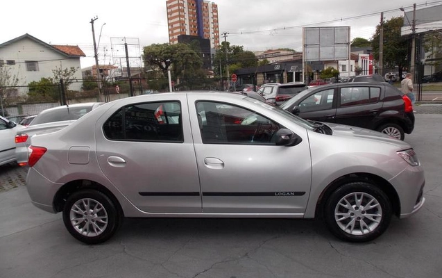 imagem-https://www.socarrao.com.br/sc-vehicle-images-prod/4424890/1792697519588-8597423_4_B_76045c2ee5.jpeg