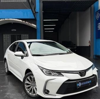 Toyota Corolla 2023 Prata — foto 1 de 3