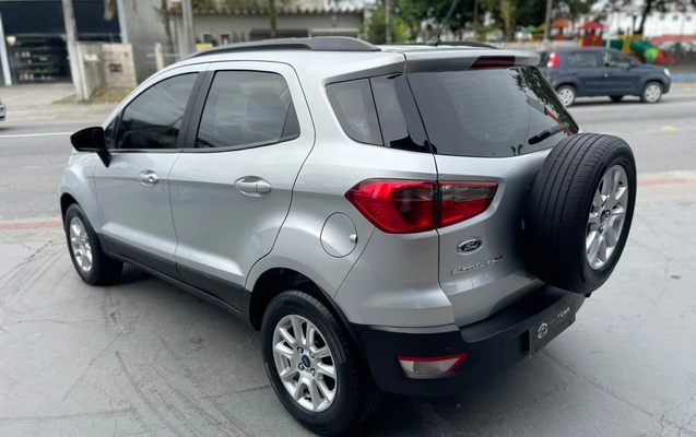 imagem-https://www.socarrao.com.br/sc-vehicle-images-prod/4424961/1792697904175-cfb5953c9d4345d59157b423acc2b48e_1792697808222.jpg