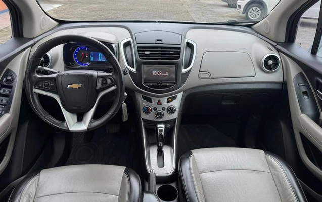imagem-https://www.socarrao.com.br/sc-vehicle-images-prod/4425029/1792779528884-8582555_14_B_0c2539c3cb.jpeg